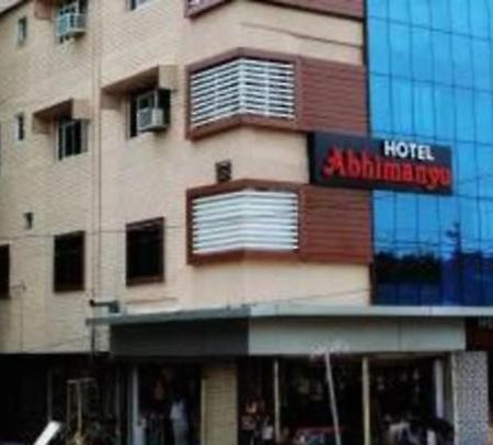 Hotel Abhimanyu Пачмарай Экстерьер фото